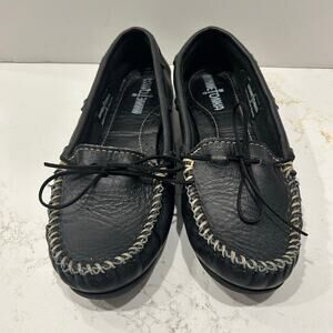 Minnetonka Black Leather Moccasin Loafers Women’s Size 8